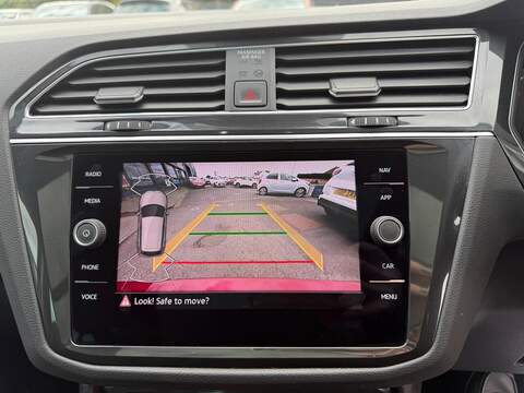 Volkswagen Tiguan 1.5 TSI Elegance DSG Euro 6 (s/s) 5dr - U35954