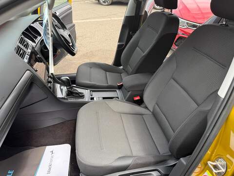Volkswagen Golf 1.0 TSI BlueMotion Tech SE Nav Hatchback 5dr Petrol DSG Euro 6 (s/s) (110 bhp) - U35990