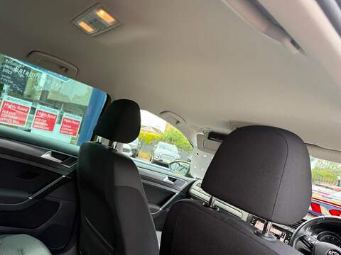 Volkswagen Golf 1.0 TSI BlueMotion Tech SE Nav Hatchback 5dr Petrol DSG Euro 6 (s/s) (110 bhp) - U35990