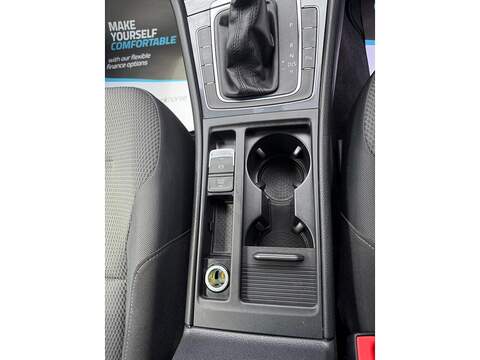 Volkswagen Golf 1.0 TSI BlueMotion Tech SE Nav Hatchback 5dr Petrol DSG Euro 6 (s/s) (110 bhp) - U35990
