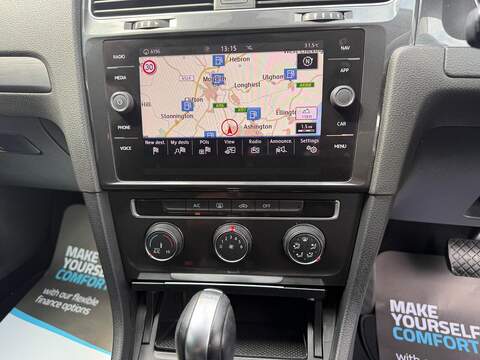Volkswagen Golf 1.0 TSI BlueMotion Tech SE Nav Hatchback 5dr Petrol DSG Euro 6 (s/s) (110 bhp) - U35990