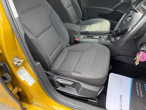 Volkswagen Golf 1.0 TSI BlueMotion Tech SE Nav Hatchback 5dr Petrol DSG Euro 6 (s/s) (110 bhp) - U35990