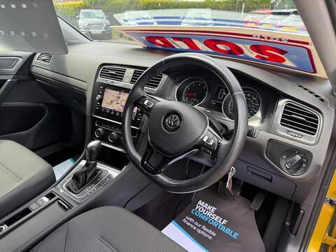 Volkswagen Golf 1.0 TSI BlueMotion Tech SE Nav Hatchback 5dr Petrol DSG Euro 6 (s/s) (110 bhp) - U35990