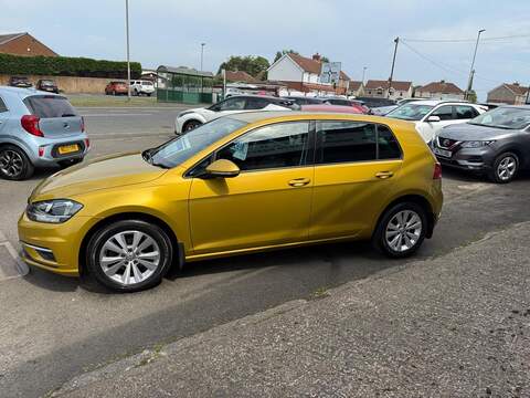 Volkswagen Golf 1.0 TSI BlueMotion Tech SE Nav Hatchback 5dr Petrol DSG Euro 6 (s/s) (110 bhp) - U35990