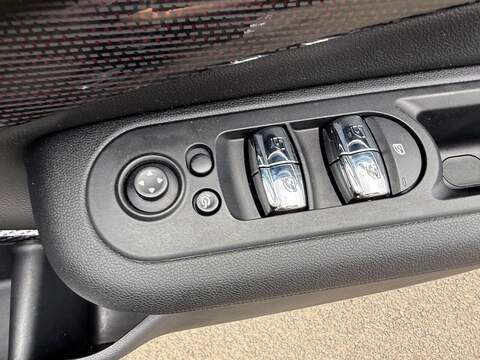 MINI Clubman 1.5 Cooper Exclusive Euro 6 (s/s) 6dr - U35995