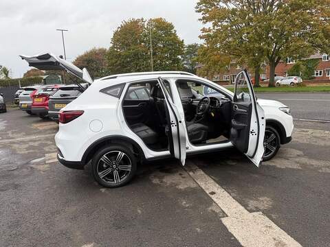 MG MG ZS 1.0 T-GDI Exclusive SUV 5dr Petrol Auto Euro 6 (111 ps) - U36038