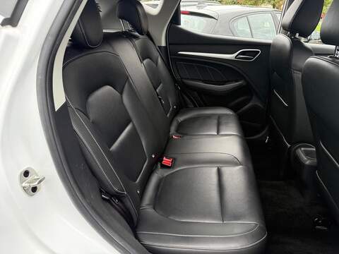 MG MG ZS 1.0 T-GDI Exclusive SUV 5dr Petrol Auto Euro 6 (111 ps) - U36038