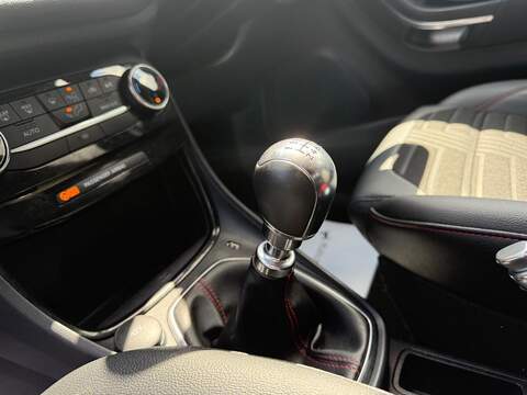 Ford Puma 1.0T EcoBoost MHEV ST-Line X Euro 6 (s/s) 5dr - U36048