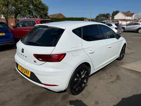 SEAT Leon 1.5 TSI EVO FR Black Edition Euro 6 (s/s) 5dr - U36052