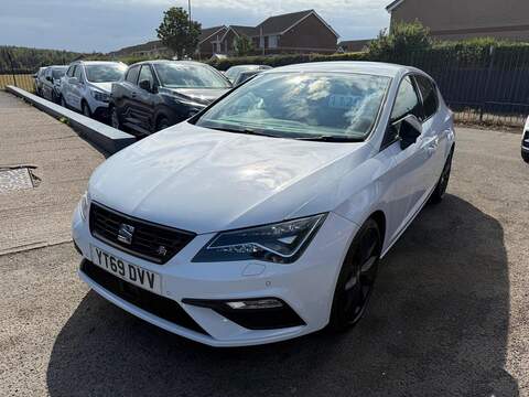 SEAT Leon 1.5 TSI EVO FR Black Edition Euro 6 (s/s) 5dr - U36052