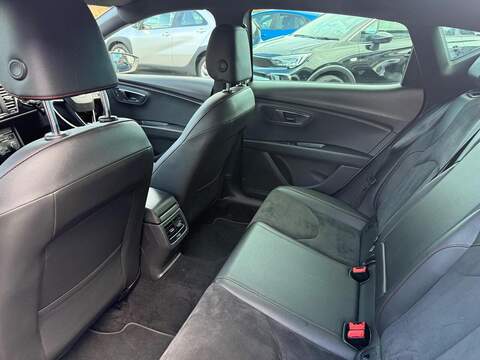 SEAT Leon 1.5 TSI EVO FR Black Edition Euro 6 (s/s) 5dr - U36052