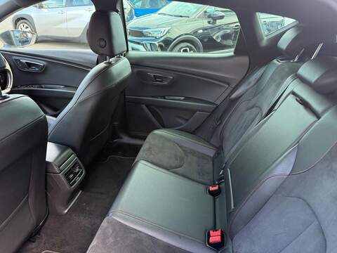 SEAT Leon 1.5 TSI EVO FR Black Edition Euro 6 (s/s) 5dr - U36052