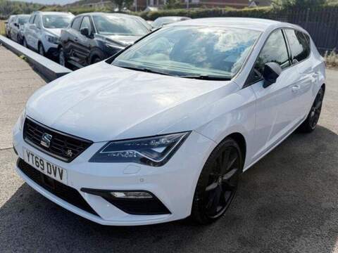 SEAT Leon 1.5 TSI EVO FR Black Edition Euro 6 (s/s) 5dr - U36052