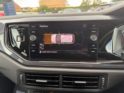 Volkswagen Polo 1.0 TSI R-Line Euro 6 (s/s) 5dr - U36070