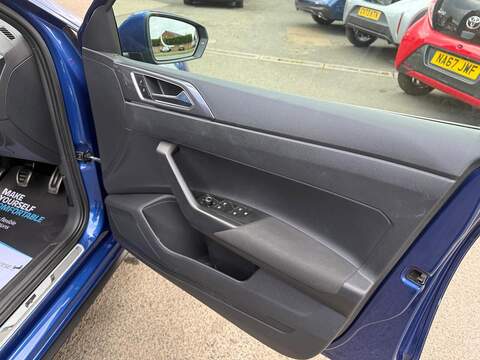 Volkswagen Polo 1.0 TSI R-Line Euro 6 (s/s) 5dr - U36070