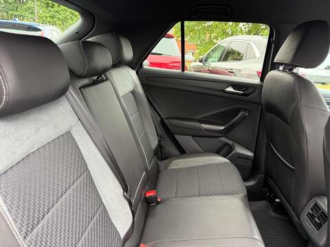 Volkswagen T-Roc 1.5 TSI EVO R-Line Euro 6 (s/s) 5dr - U36100