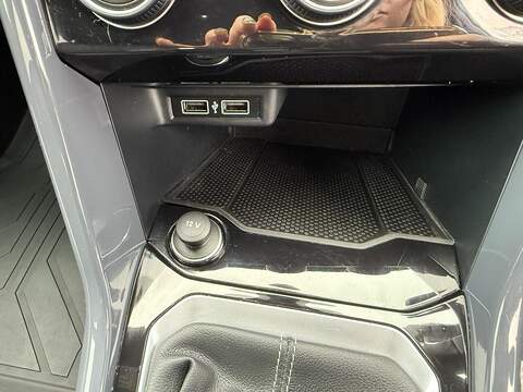 Volkswagen T-Roc 1.5 TSI EVO R-Line Euro 6 (s/s) 5dr - U36100