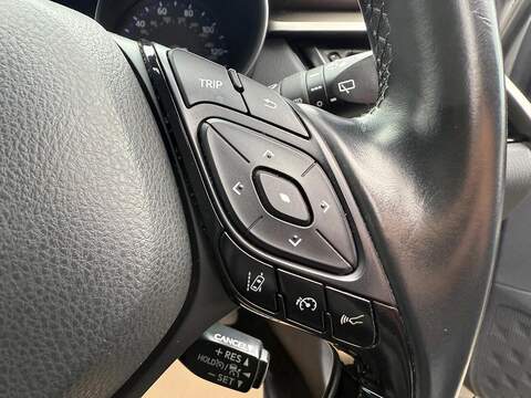 Toyota C-HR 1.8 VVT-h Excel CVT Euro 6 (s/s) 5dr - U78949