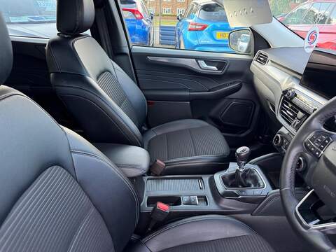 Ford Kuga 1.5T EcoBoost Titanium Edition Euro 6 (s/s) 5dr - U78966