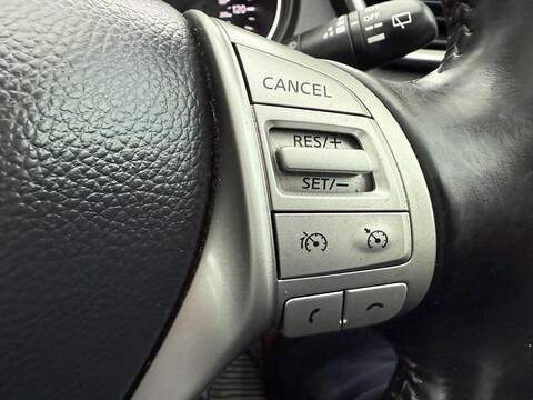 Nissan Qashqai 1.5 dCi Acenta Premium SUV 5dr Diesel Manual 2WD Euro 5 (s/s) (110 ps) - U78994