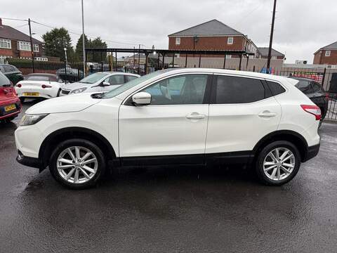 Nissan Qashqai 1.5 dCi Acenta Premium SUV 5dr Diesel Manual 2WD Euro 5 (s/s) (110 ps) - U78994
