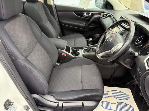 Nissan Qashqai 1.5 dCi Acenta Premium SUV 5dr Diesel Manual 2WD Euro 5 (s/s) (110 ps) - U78994