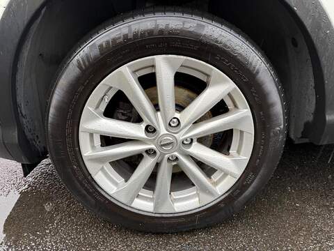 Nissan Qashqai 1.5 dCi Acenta Premium SUV 5dr Diesel Manual 2WD Euro 5 (s/s) (110 ps) - U78994