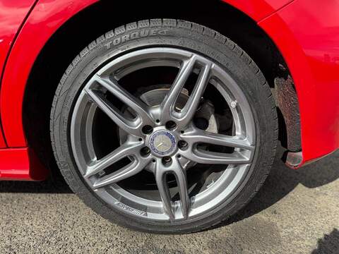 Mercedes-Benz A Class 1.5 A180d AMG Line (Premium) Hatchback 5dr Diesel 7G-DCT Euro 6 (s/s) (109 ps) - U79076