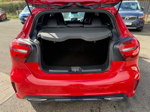 Mercedes-Benz A Class 1.5 A180d AMG Line (Premium) Hatchback 5dr Diesel 7G-DCT Euro 6 (s/s) (109 ps) - U79076