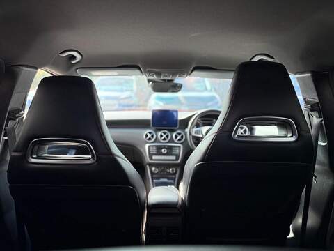Mercedes-Benz A Class 1.5 A180d AMG Line (Premium) Hatchback 5dr Diesel 7G-DCT Euro 6 (s/s) (109 ps) - U79076