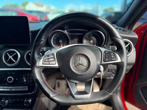 Mercedes-Benz A Class 1.5 A180d AMG Line (Premium) Hatchback 5dr Diesel 7G-DCT Euro 6 (s/s) (109 ps) - U79076