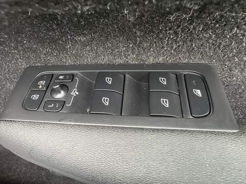 Volvo XC40 1.5 T3 Inscription Euro 6 (s/s) 5dr - U79087