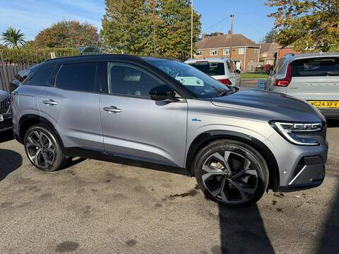 Renault Austral 1.2 E-TECH techno esprit Alpine Auto Euro 6 (s/s) 5dr - U79092