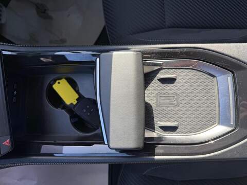 Renault Austral 1.2 E-TECH techno esprit Alpine Auto Euro 6 (s/s) 5dr - U79092