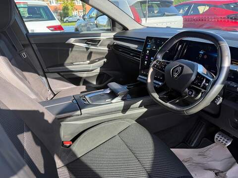 Renault Austral 1.2 E-TECH techno esprit Alpine Auto Euro 6 (s/s) 5dr - U79092