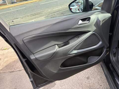 Vauxhall Crossland 1.2 Turbo Elite Nav SUV 5dr Petrol Manual Euro 6 (s/s) (110 ps) - U79105