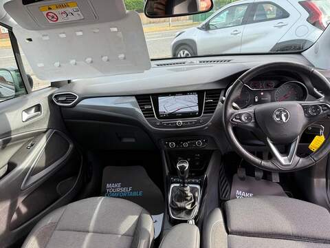 Vauxhall Crossland 1.2 Turbo Elite Nav SUV 5dr Petrol Manual Euro 6 (s/s) (110 ps) - U79105