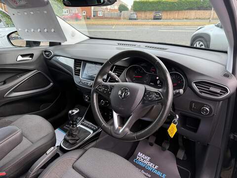 Vauxhall Crossland 1.2 Turbo Elite Nav SUV 5dr Petrol Manual Euro 6 (s/s) (110 ps) - U79105