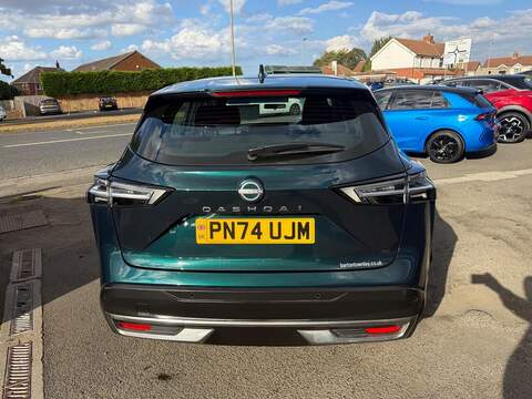 Nissan Qashqai 1.3 DIG-T MHEV Acenta Premium Euro 6 (s/s) 5dr - U79113
