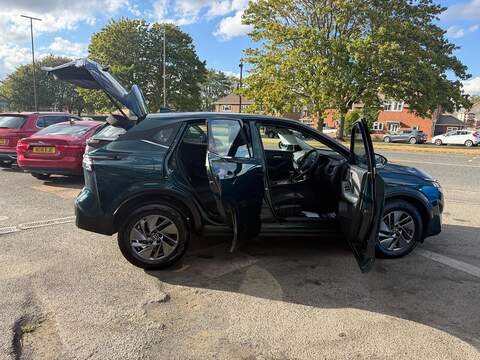 Nissan Qashqai 1.3 DIG-T MHEV Acenta Premium Euro 6 (s/s) 5dr - U79113