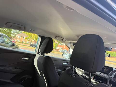 Nissan Qashqai 1.3 DIG-T MHEV Acenta Premium Euro 6 (s/s) 5dr - U79113