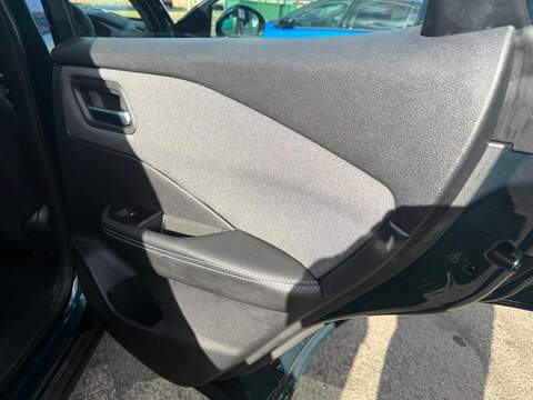 Nissan Qashqai 1.3 DIG-T MHEV Acenta Premium Euro 6 (s/s) 5dr - U79113