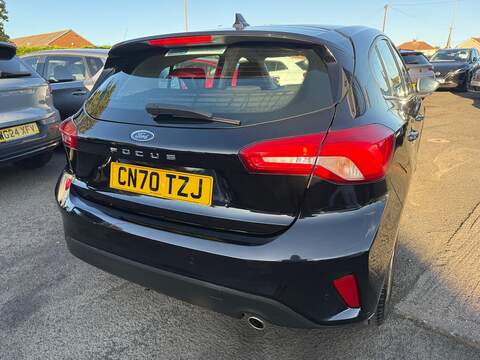 Ford Focus 1.0T EcoBoost Zetec Euro 6 (s/s) 5dr - U79130