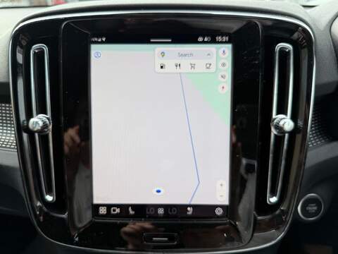 Volvo XC40 2.0 B3 MHEV Plus DCT Auto Euro 6 (s/s) 5dr - U79131