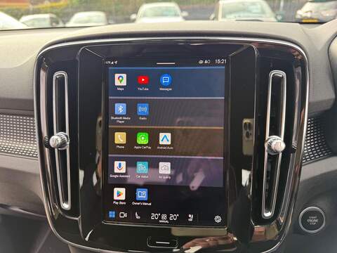 Volvo XC40 2.0 B3 MHEV Plus DCT Auto Euro 6 (s/s) 5dr - U79131