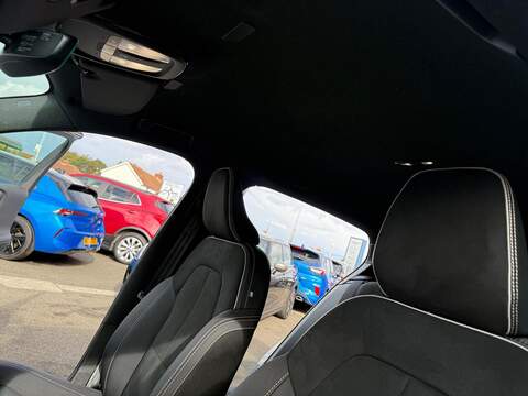 Volvo XC40 2.0 B3 MHEV Plus DCT Auto Euro 6 (s/s) 5dr - U79131