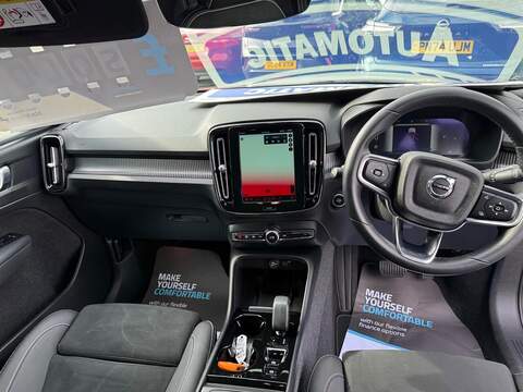 Volvo XC40 2.0 B3 MHEV Plus DCT Auto Euro 6 (s/s) 5dr - U79131