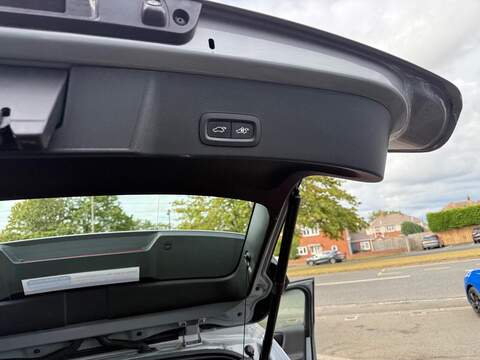 Volvo XC40 2.0 B3 MHEV Plus DCT Auto Euro 6 (s/s) 5dr - U79131