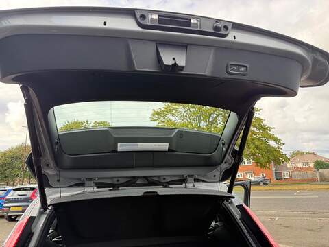 Volvo XC40 2.0 B3 MHEV Plus DCT Auto Euro 6 (s/s) 5dr - U79131