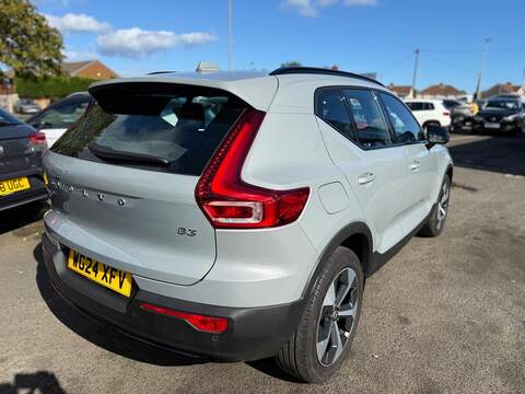 Volvo XC40 2.0 B3 MHEV Plus DCT Auto Euro 6 (s/s) 5dr - U79131
